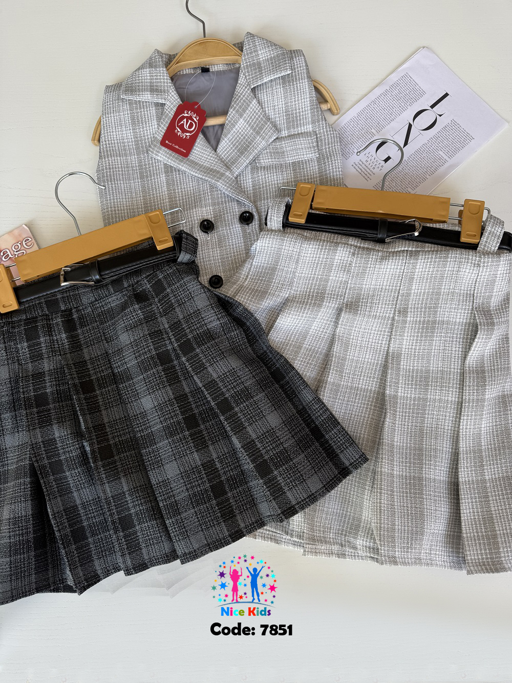 تصویر شماره 2 از ست سه تکه (جلیقه   دامن   کمربند) دخترانه