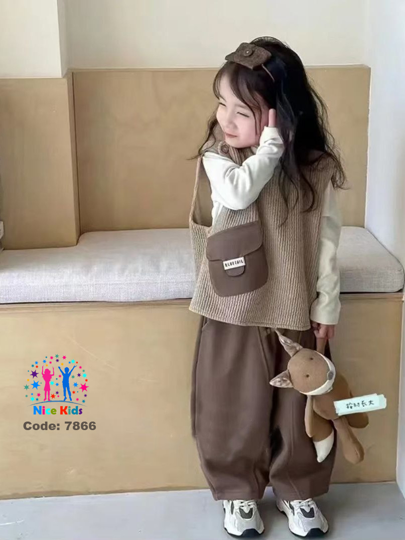 تصویر شماره 1 از ست چهارتیکه دخترانه (بلوز   شلوار   ژیله   آویز خرگوشی)