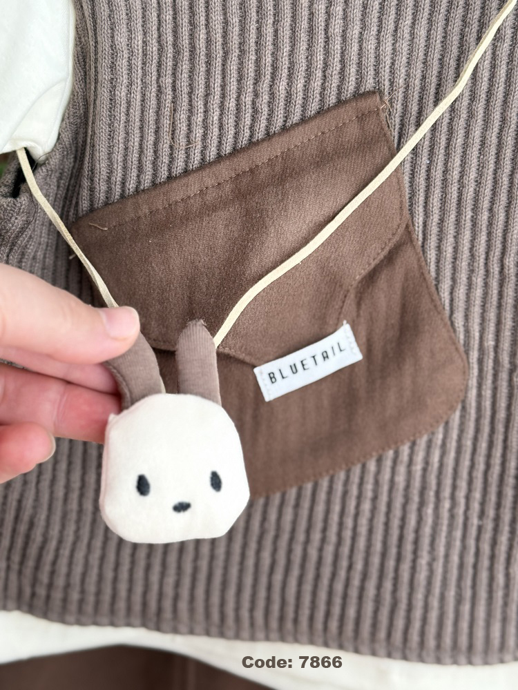 تصویر شماره 5 از ست چهارتیکه دخترانه (بلوز   شلوار   ژیله   آویز خرگوشی)